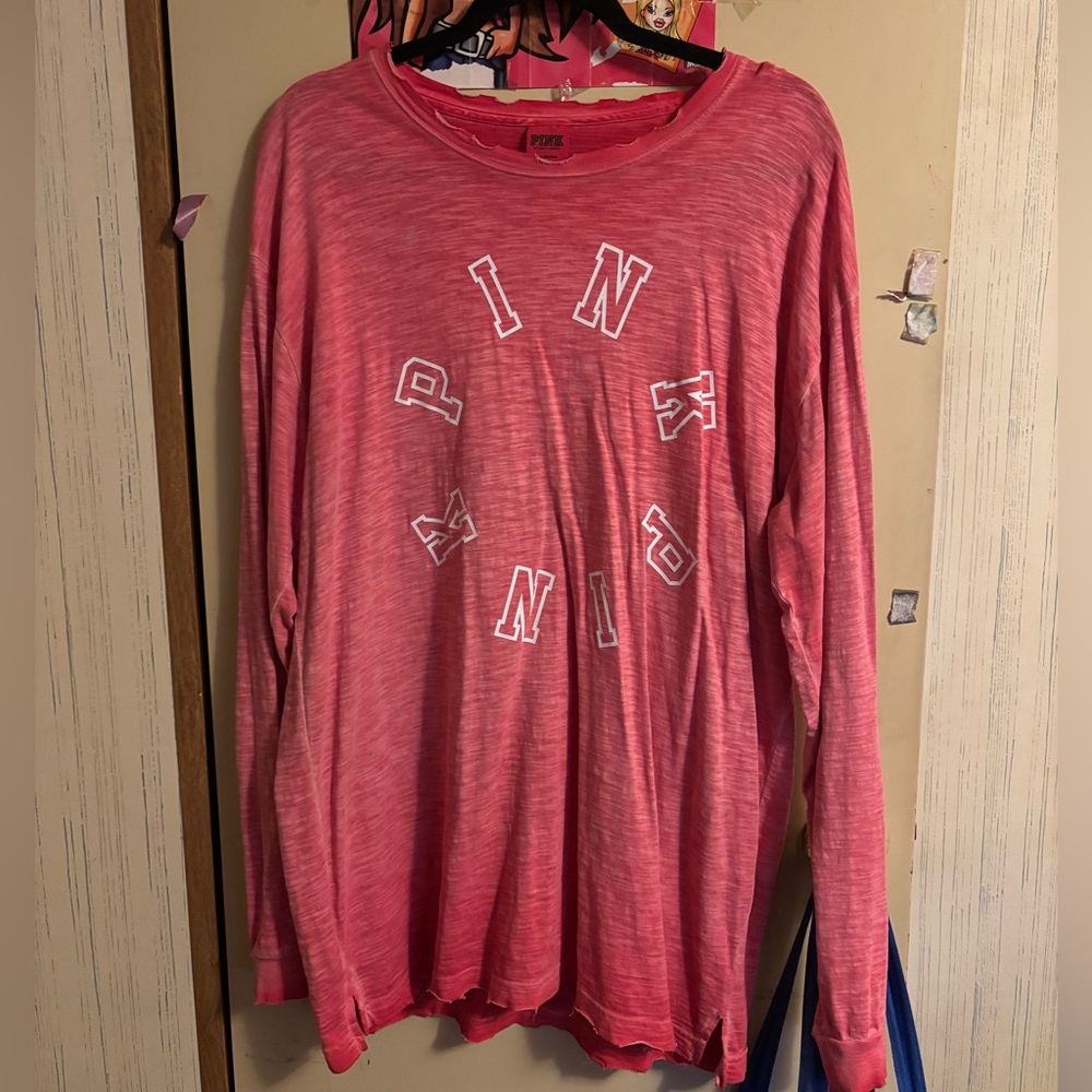 VS Pink long sleeve shirt